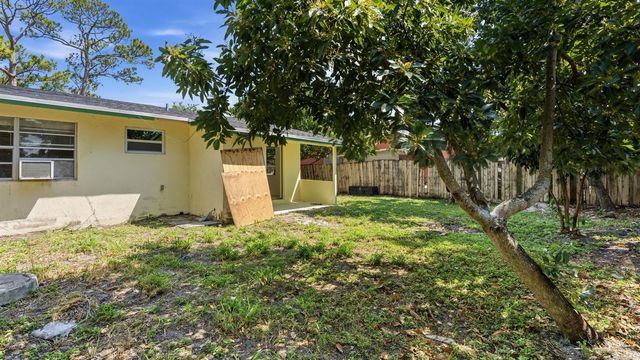 4453 Stevens Road, Lake Worth, FL 33461