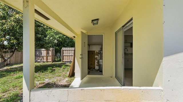 4453 Stevens Road, Lake Worth, FL 33461