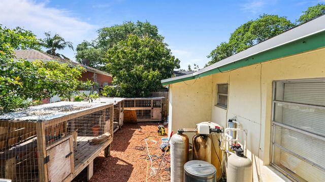 4453 Stevens Road, Lake Worth, FL 33461