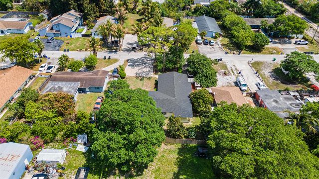 4453 Stevens Road, Lake Worth, FL 33461