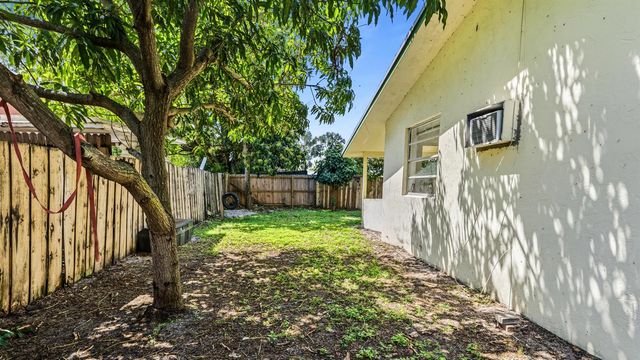 4453 Stevens Road, Lake Worth, FL 33461