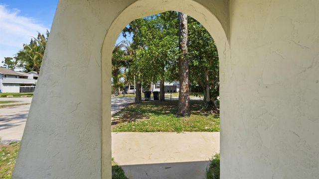 4453 Stevens Road, Lake Worth, FL 33461