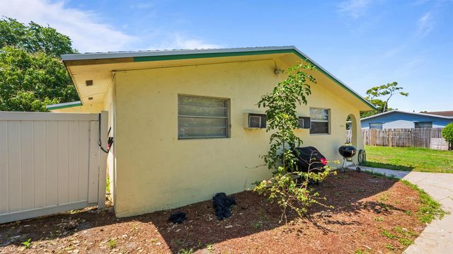 4453 Stevens Road, Lake Worth, FL 33461