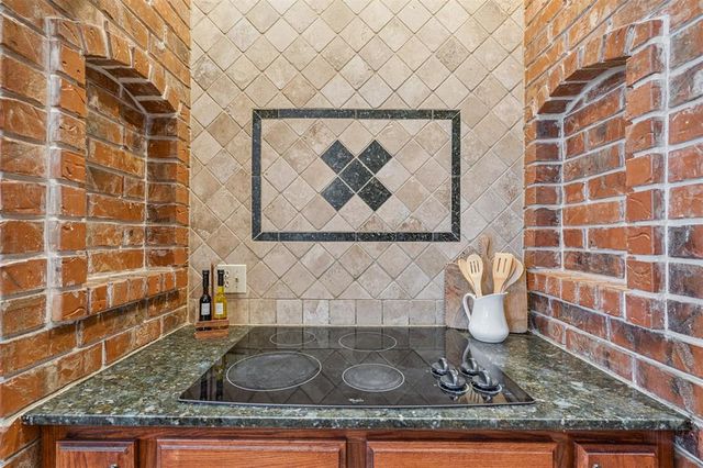 2113 Mulberry Creek Avenue, Yukon, OK 73099