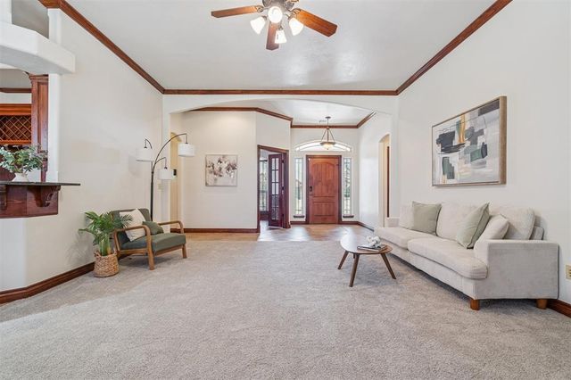 2113 Mulberry Creek Avenue, Yukon, OK 73099