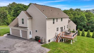 355 WESTVIEW DR, Akron, PA 17501