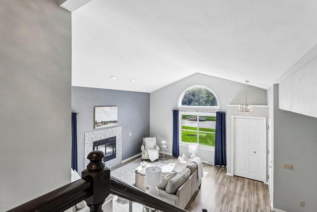1014 Eric Lane, Waunakee, WI 53597