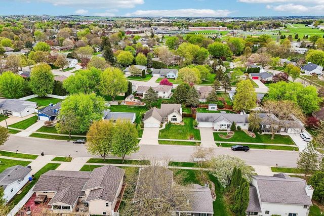 1014 Eric Lane, Waunakee, WI 53597