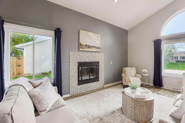 1014 Eric Lane, Waunakee, WI 53597