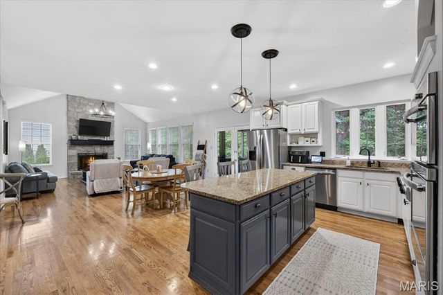1548 Garden Valley Drive, Wildwood, MO 63038