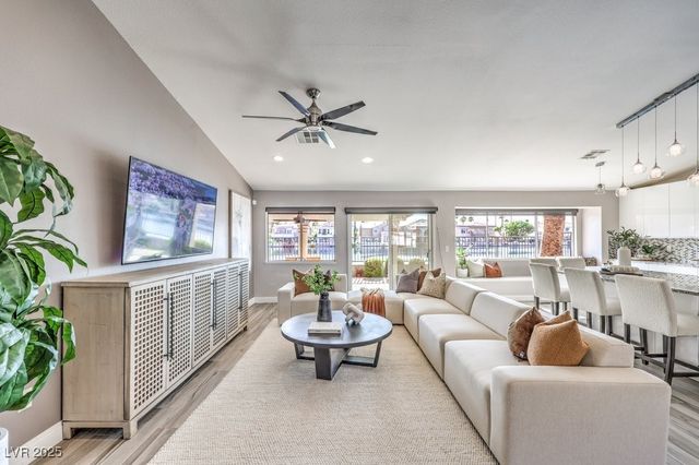 2432 Ocean Front Drive, Las Vegas, NV 89128