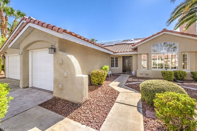 2432 Ocean Front Drive, Las Vegas, NV 89128