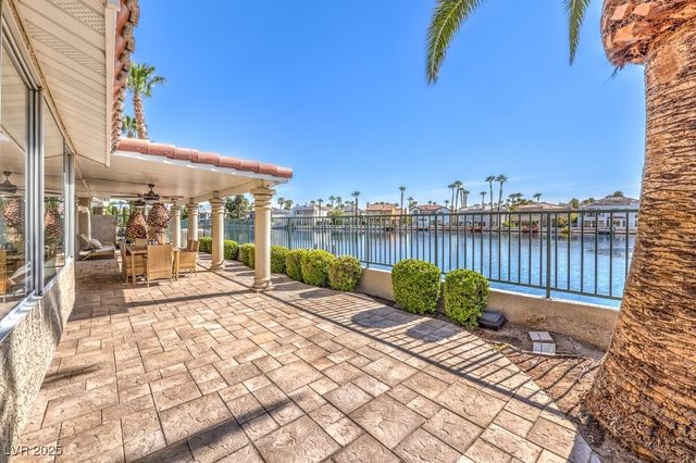 2432 Ocean Front Drive, Las Vegas, NV 89128