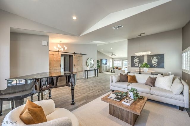 2432 Ocean Front Drive, Las Vegas, NV 89128