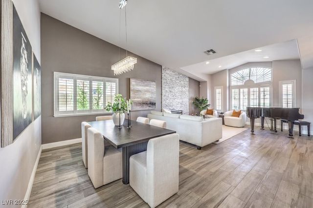 2432 Ocean Front Drive, Las Vegas, NV 89128