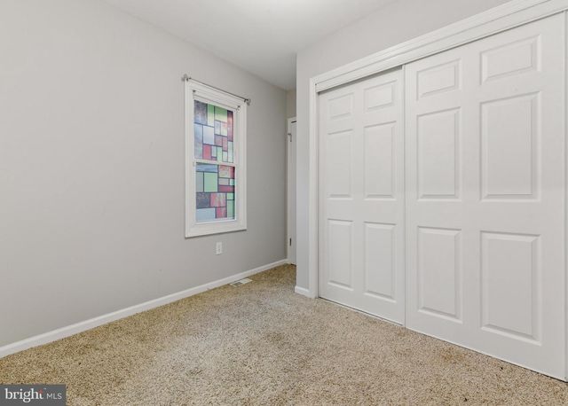 206 W 5TH AVE W, Runnemede, NJ 08078