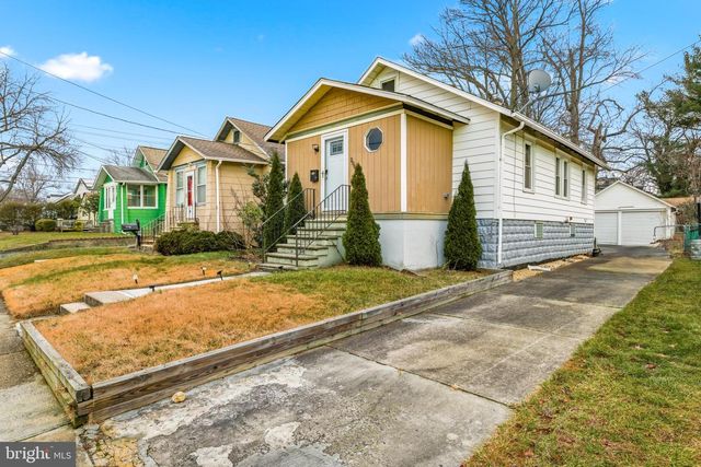 206 W 5TH AVE W, Runnemede, NJ 08078