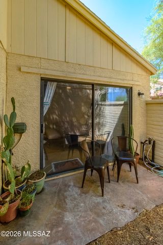 2549 N Palo Santo Drive, Tucson, AZ 85745