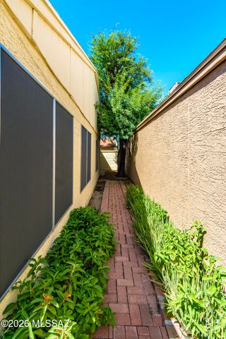 2549 N Palo Santo Drive, Tucson, AZ 85745