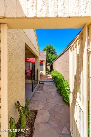 2549 N Palo Santo Drive, Tucson, AZ 85745