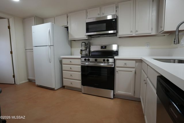 2549 N Palo Santo Drive, Tucson, AZ 85745