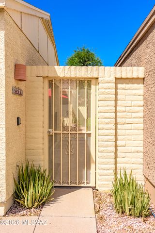 2549 N Palo Santo Drive, Tucson, AZ 85745