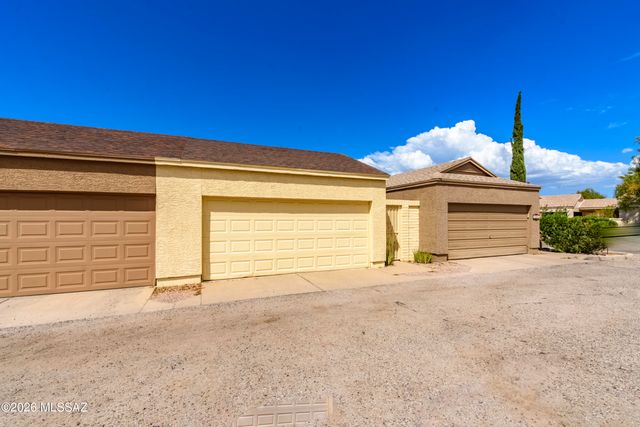 2549 N Palo Santo Drive, Tucson, AZ 85745