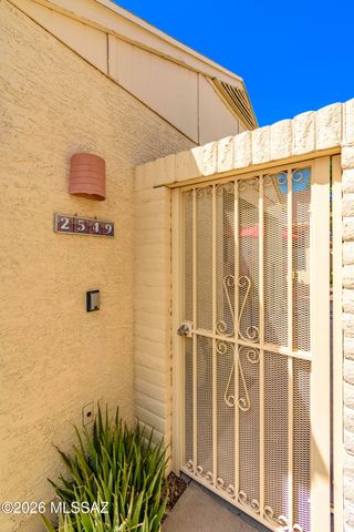 2549 N Palo Santo Drive, Tucson, AZ 85745