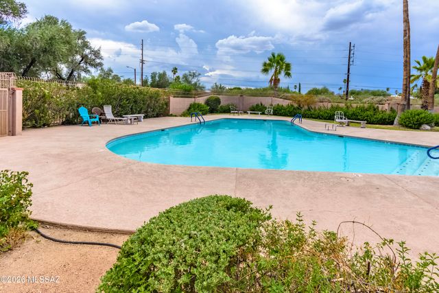 2549 N Palo Santo Drive, Tucson, AZ 85745