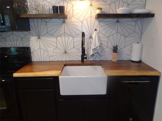 1009 Edgewater FLS, Canyon Lake, TX 78133