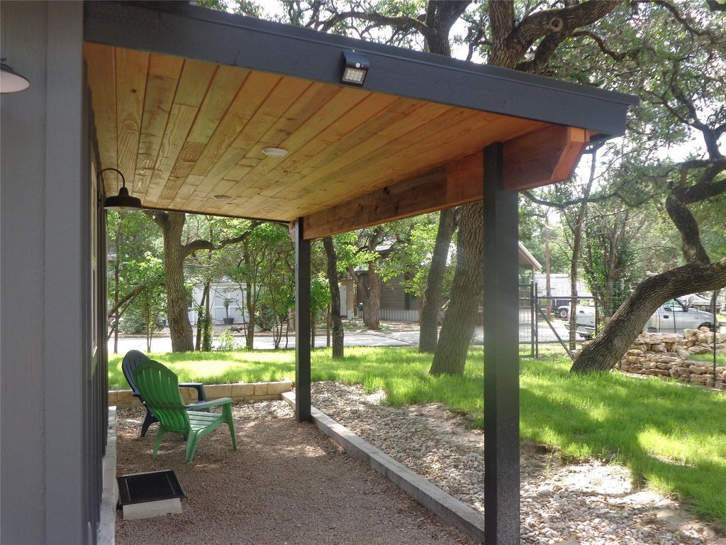 1009 Edgewater FLS, Canyon Lake, TX 78133