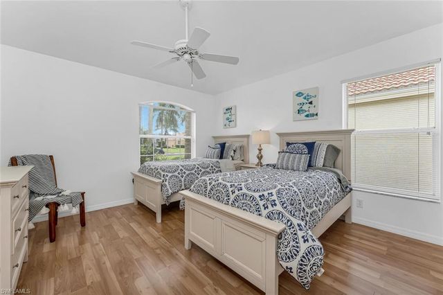 929 Marble DR, Naples, FL 34104