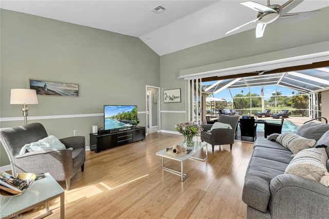 929 Marble DR, Naples, FL 34104