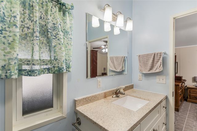 403 Birch Forest Drive, Somerville, TX 77879