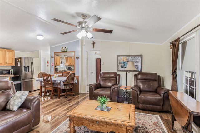 403 Birch Forest Drive, Somerville, TX 77879