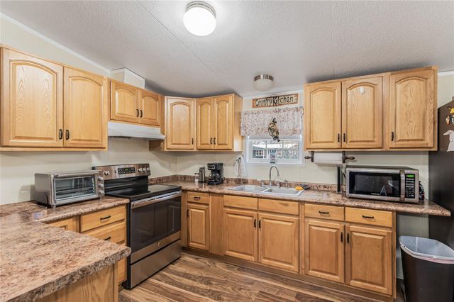 403 Birch Forest Drive, Somerville, TX 77879