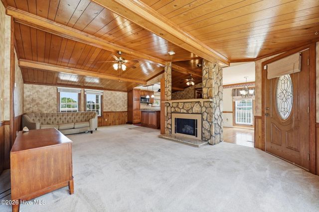 2831 Whichards Beach Road, Chocowinity, NC 27817