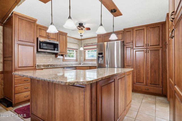 2831 Whichards Beach Road, Chocowinity, NC 27817