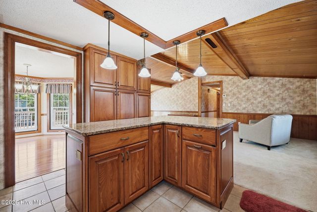 2831 Whichards Beach Road, Chocowinity, NC 27817