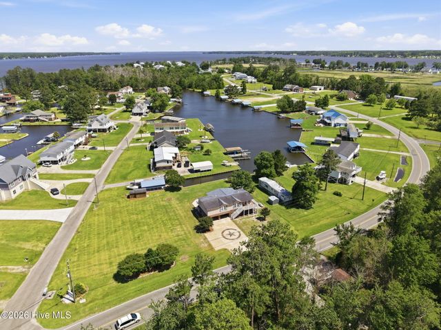 2831 Whichards Beach Road, Chocowinity, NC 27817