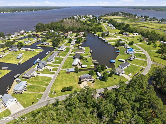2831 Whichards Beach Road, Chocowinity, NC 27817