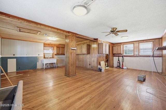2831 Whichards Beach Road, Chocowinity, NC 27817