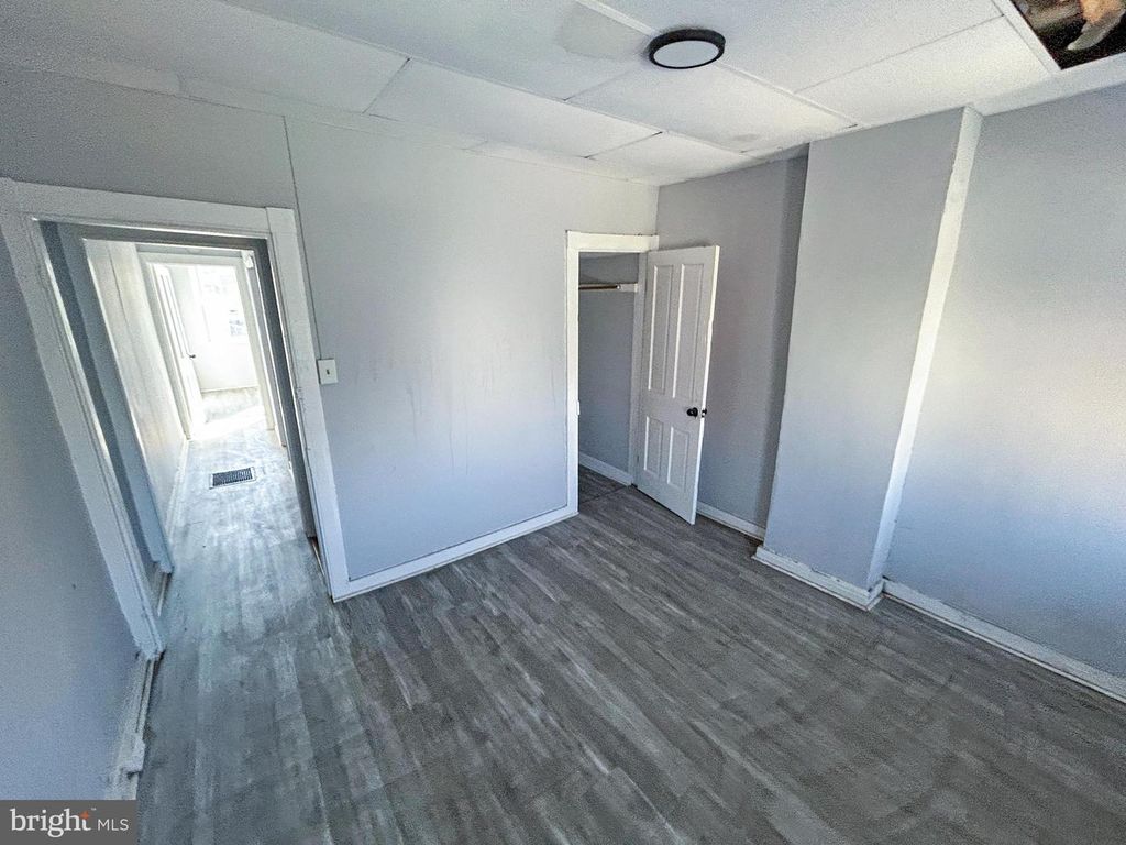 Image 8 of property listing at 1531 N WOODYEAR ST, Baltimore, MD 21217