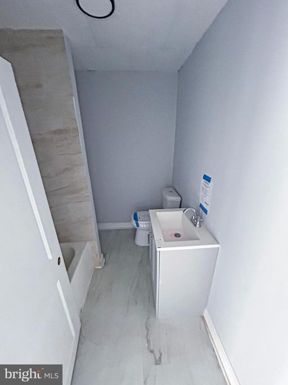 Image 9 of property listing at 1531 N WOODYEAR ST, Baltimore, MD 21217