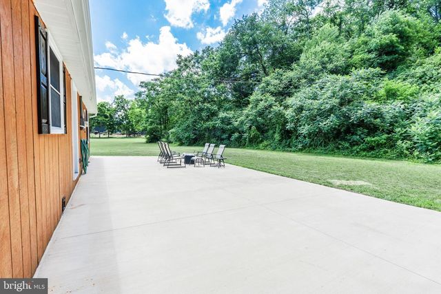 7384 S SUSQUEHANNA TRL, Port Trevorton, PA 17864