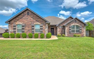 2342 N Cornwall Avenue, Fayetteville, AR 72704