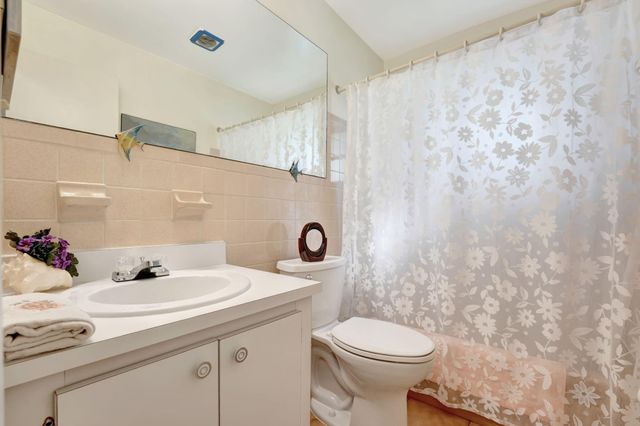 4741 NW 13th Avenue, Deerfield Beach, FL 33064