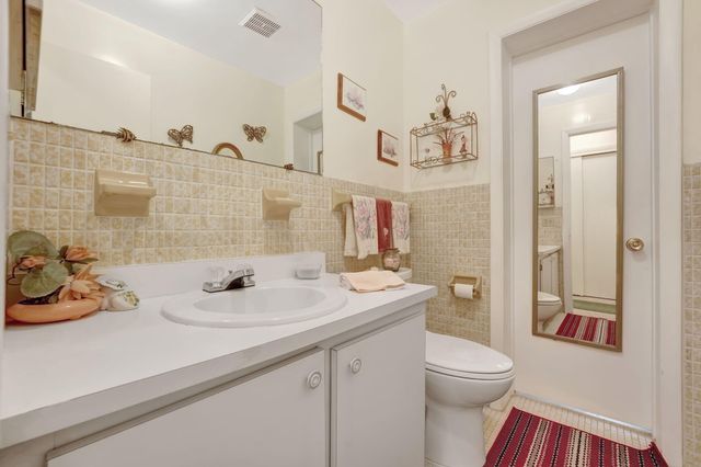 4741 NW 13th Avenue, Deerfield Beach, FL 33064