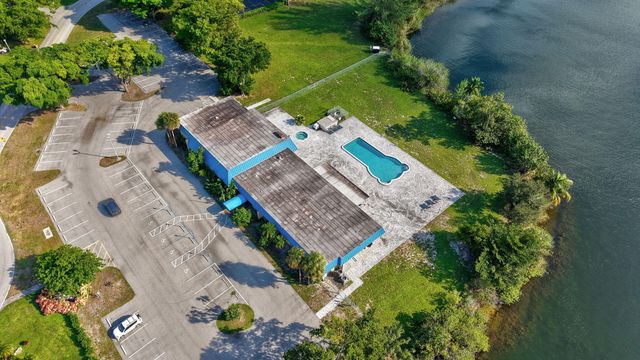 4741 NW 13th Avenue, Deerfield Beach, FL 33064