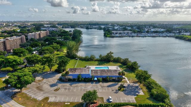4741 NW 13th Avenue, Deerfield Beach, FL 33064